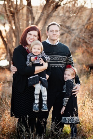 couple with 2 young girls